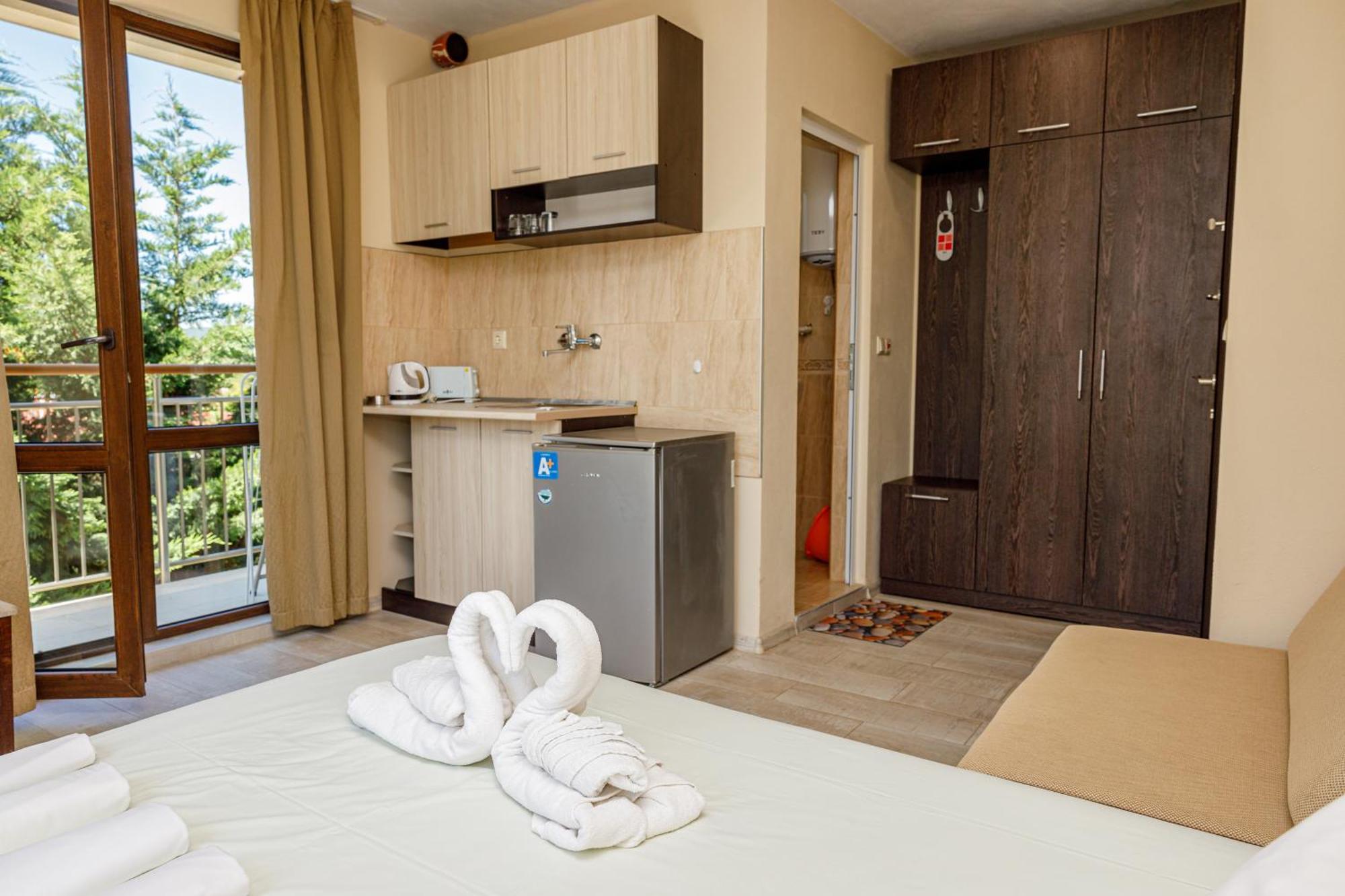 Family Hotel Silitur Ахтополь Экстерьер фото