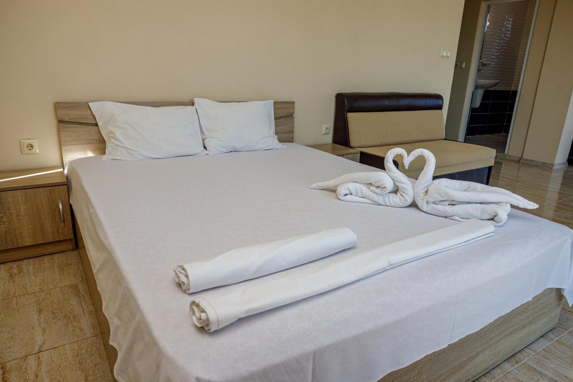 Family Hotel Silitur Ахтополь Экстерьер фото