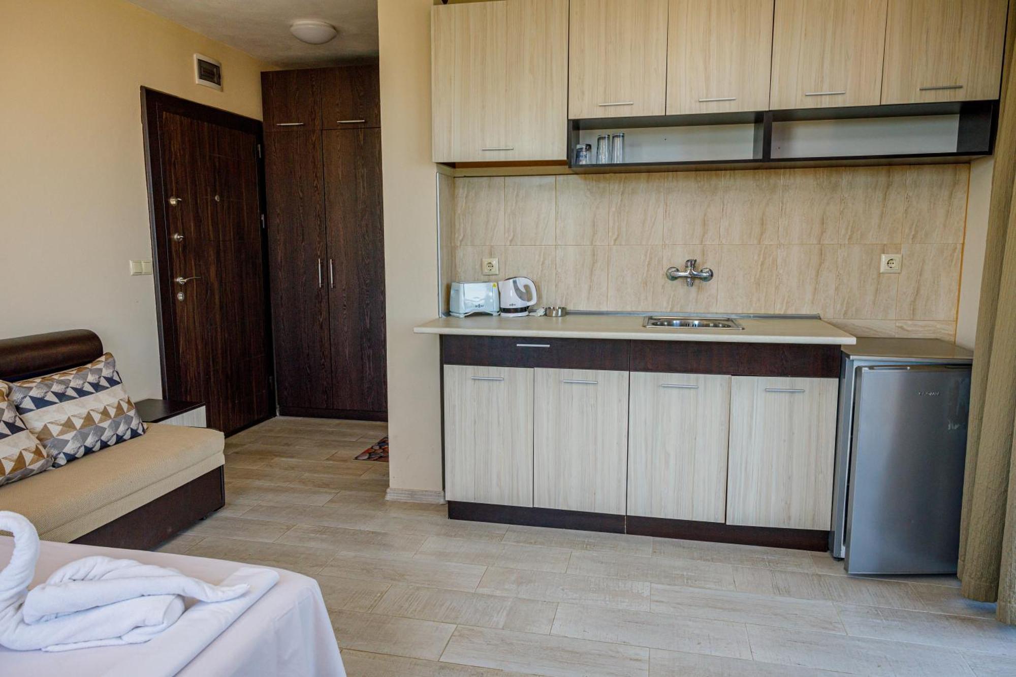 Family Hotel Silitur Ахтополь Экстерьер фото